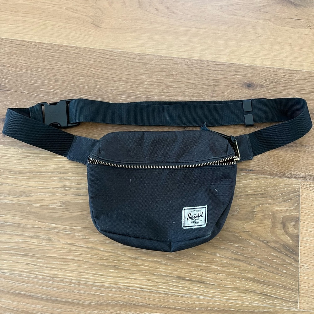 Herschel Supply Company Classic Black Belt Bag